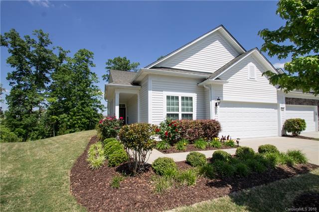 Cozy Villa on Private Lot w/ Screened Porch!